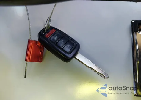 2019 Honda Hr-V Lx z USA, uszkodzony, nr VIN 3CZRU6H30KM743765